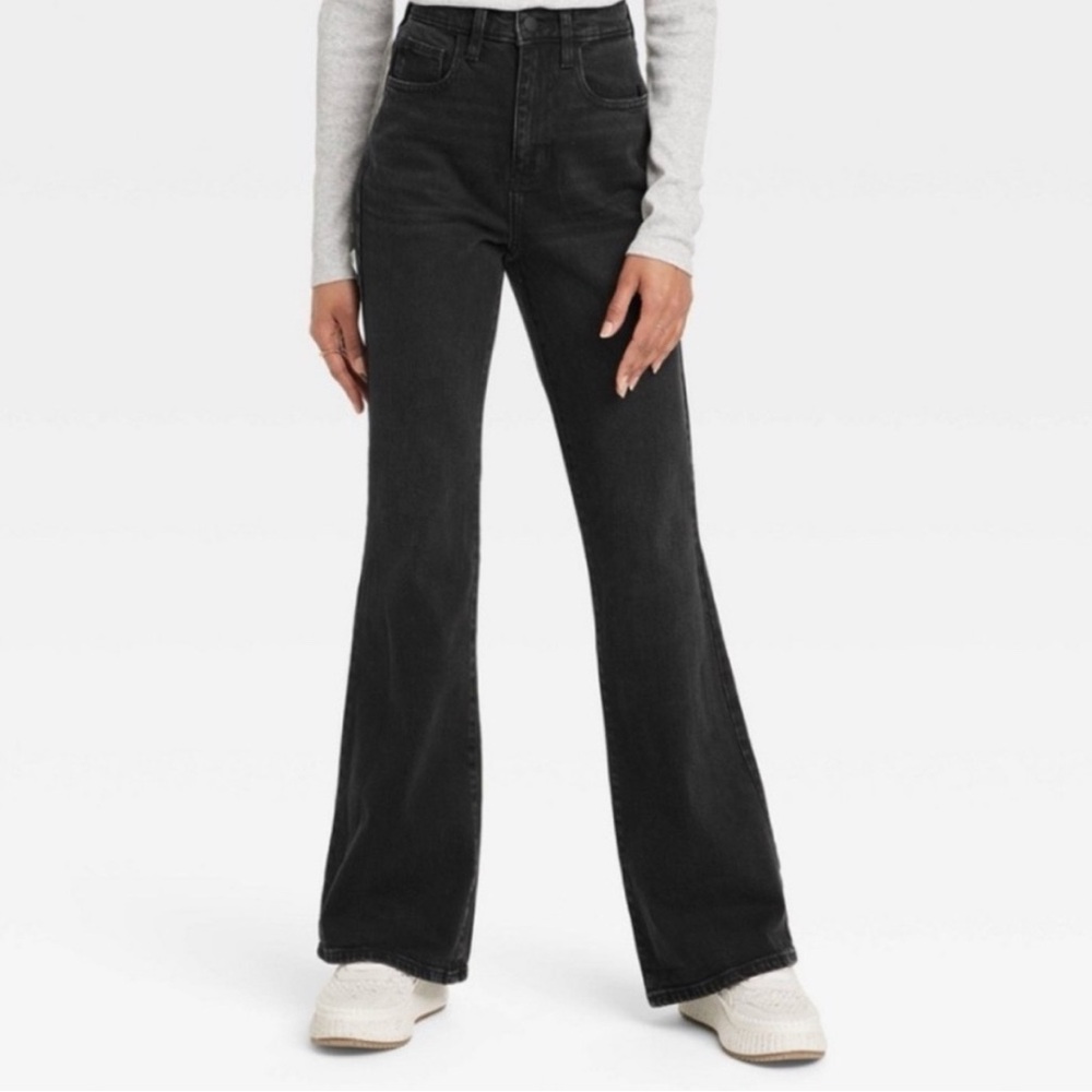 P19 NWT Universal Thread High Rise Flare Jean - Size: 16 LONG
